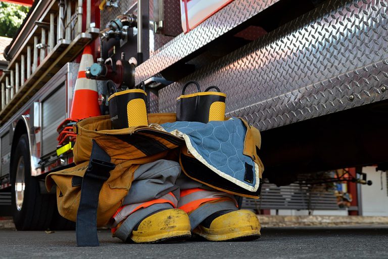 Invermere and Radium firefighters extinguish fire at Canfor mill