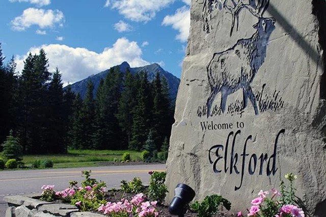 Elkford Aquatic Centre reopened