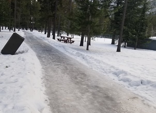 Sparwood unveils outdoor skating trail