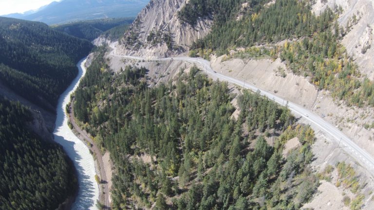 Kicking Horse Canyon closes for construction