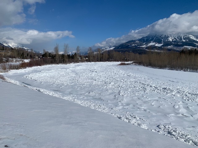 Fernie Fire Rescue warns residents to keep off river ice