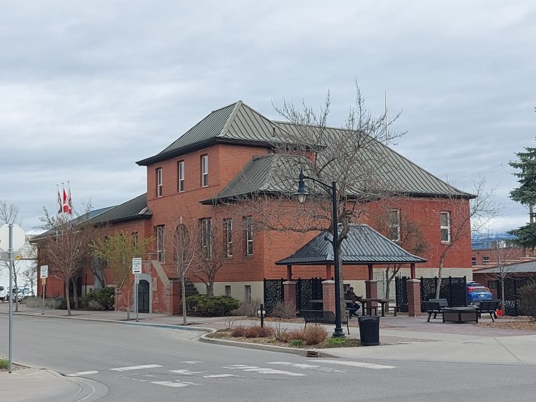 Cranbrook business licences en route