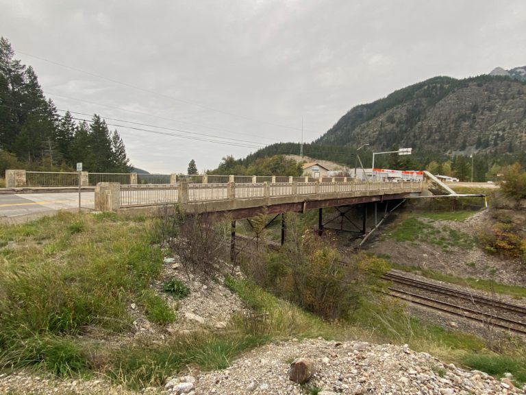 New Elko bridge expected to improve Highway 3 traffic flow