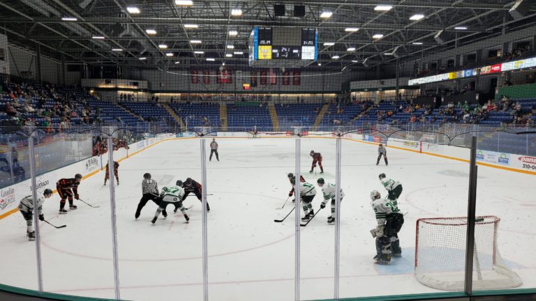 Bucks Christmas break comes to an end with back-to-back against Smoke Eaters