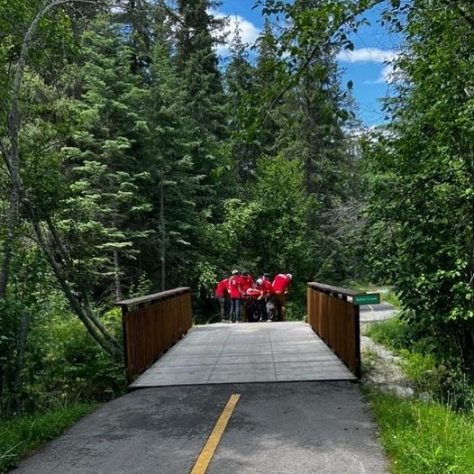 Columbia Valley Search and Rescue recover injured cyclist