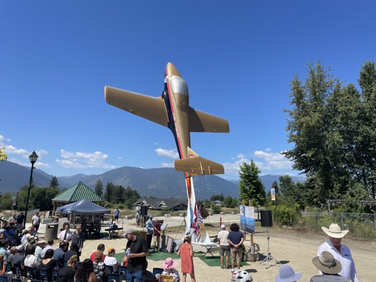 Snowbirds help dedicate historic jet in Creston