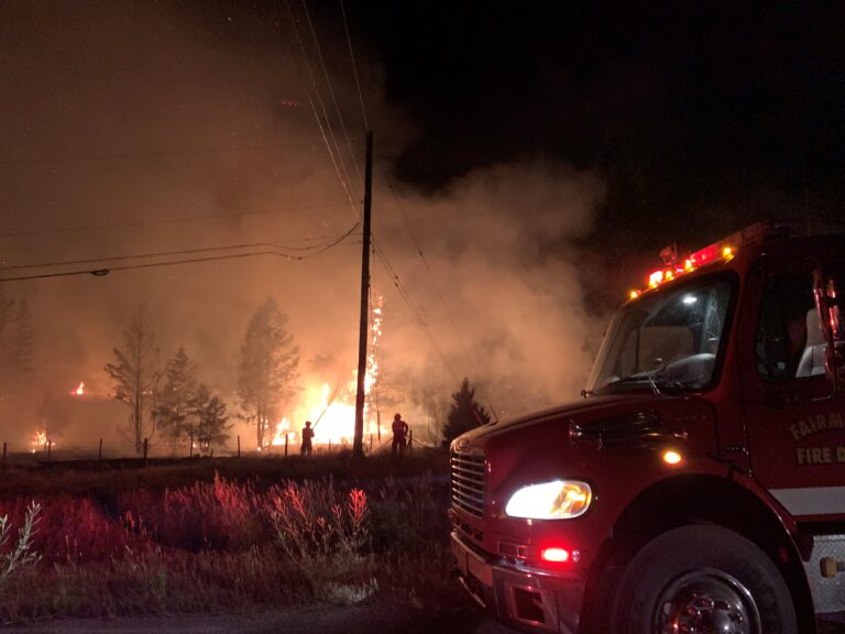 Columbia Valley firefighters contain wildfire south of Fairmont Hot Springs