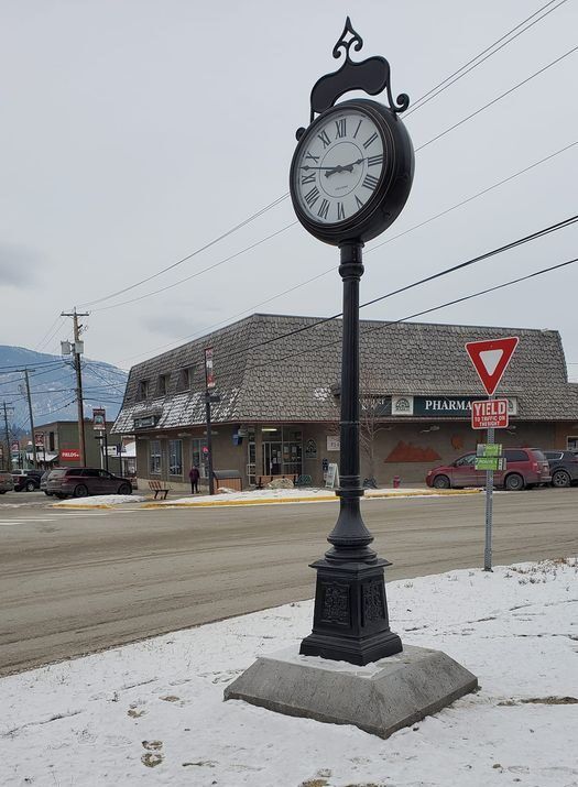District of Invermere gifted new clock