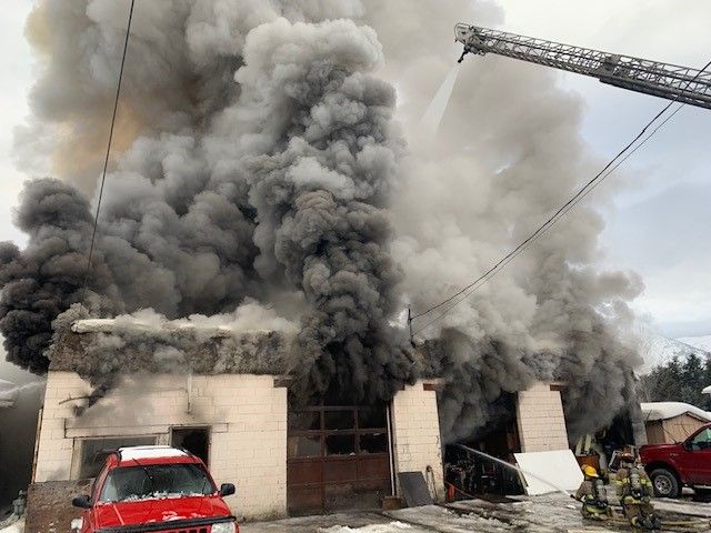 Fernie firefighters contain blaze in former mechanic shop