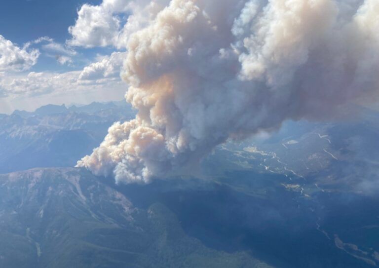Friday fire update for Kootenay blazes