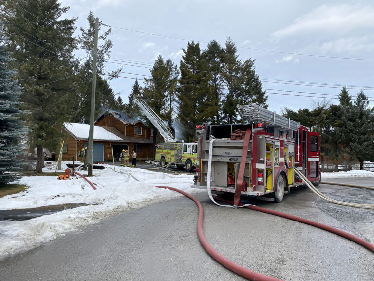 Firefighters take down house fire near Fairmont