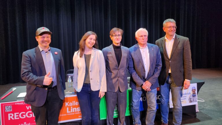 Federal election candidates face off in public forum